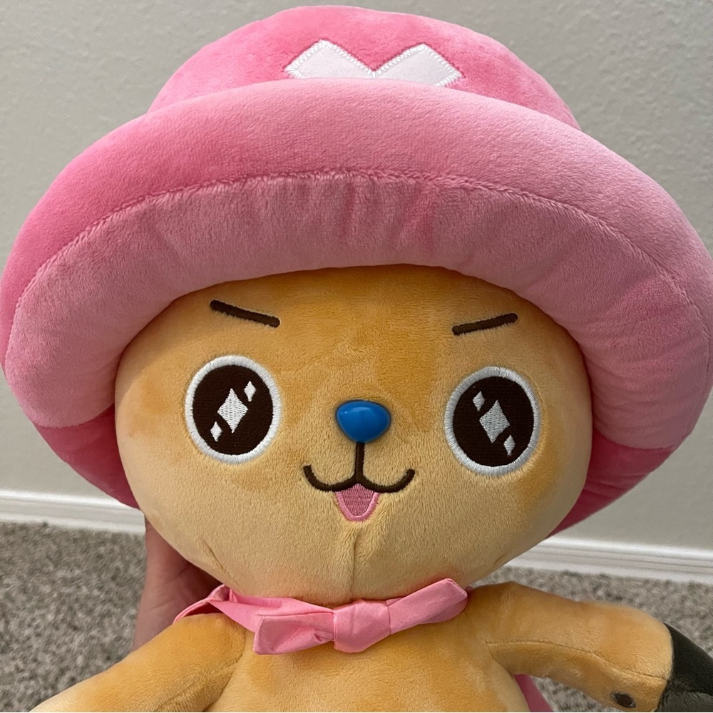 🌸 NEW - Round 1 Exclusive Chopper One Piece Anime Plush - Picture 6 of 6